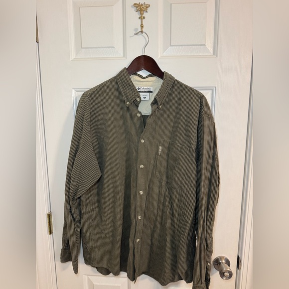 Columbia Flannel Long Sleeve Button Up size XL Green Checkered - Picture 1 of 4